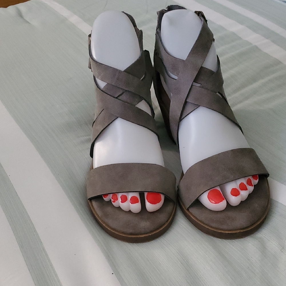 Pop Taupe Strappy Sandals